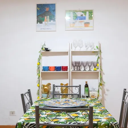 Nel Centro Storico Di - Via Meli's House アパート