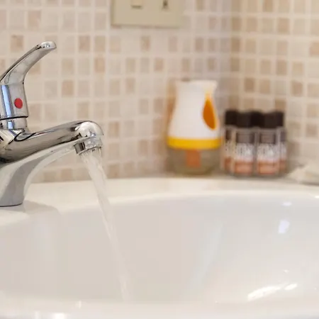 アパート Nel Centro Storico Di - Via Meli's House パレルモ