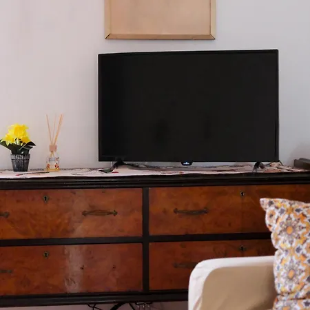 Nel Centro Storico Di - Via Meli's House *