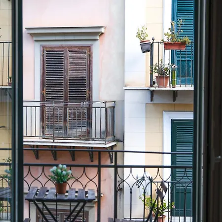 Nel Centro Storico Di - Via Meli's House アパート
