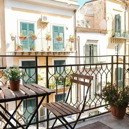 アパート Nel Centro Storico Di - Via Meli's House